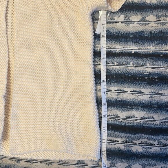 BANANA, REPUBLIC cream, short sleeve, sweater, size M - Picture 6 of 7